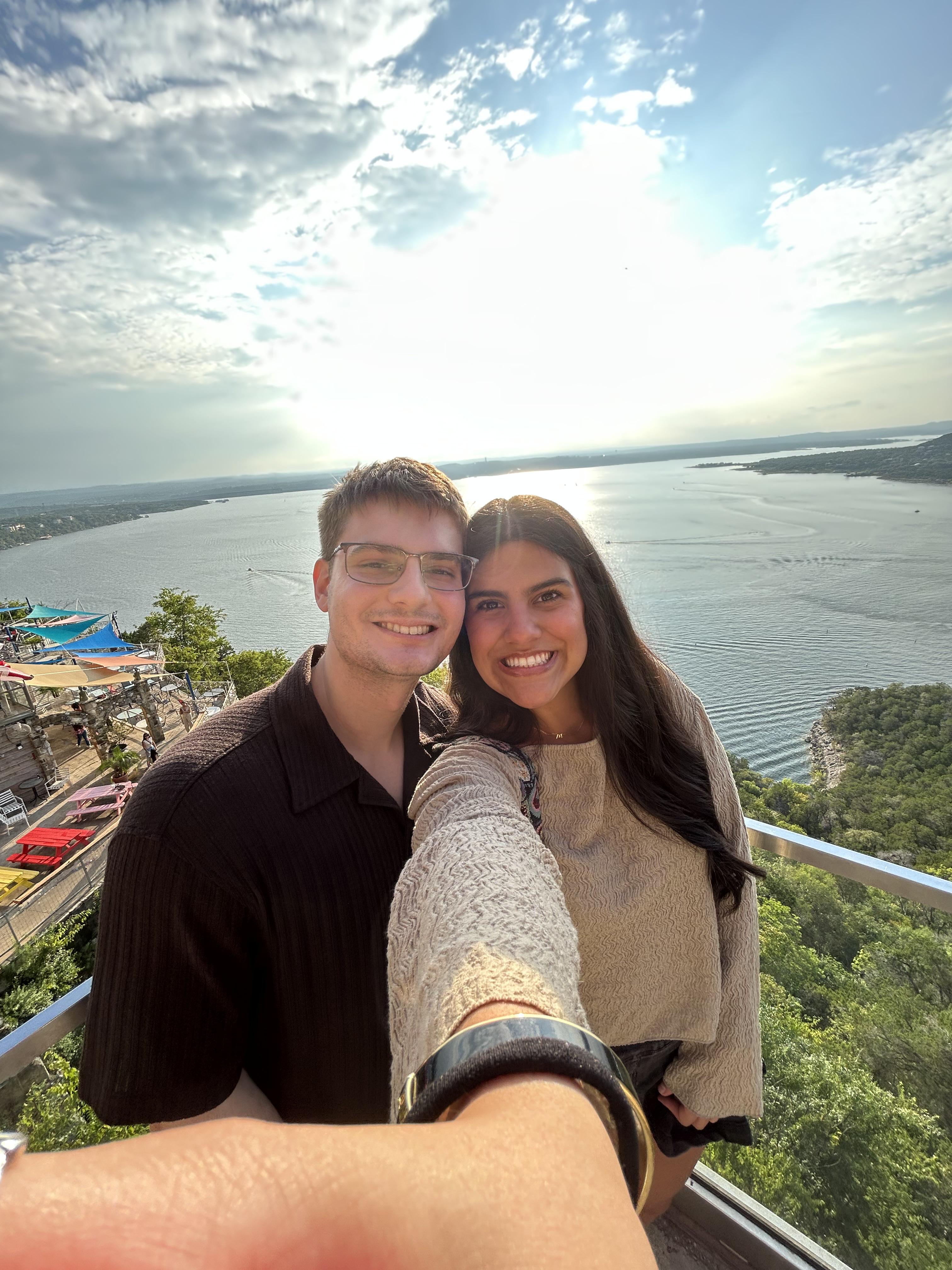 Lake overlook selfie
